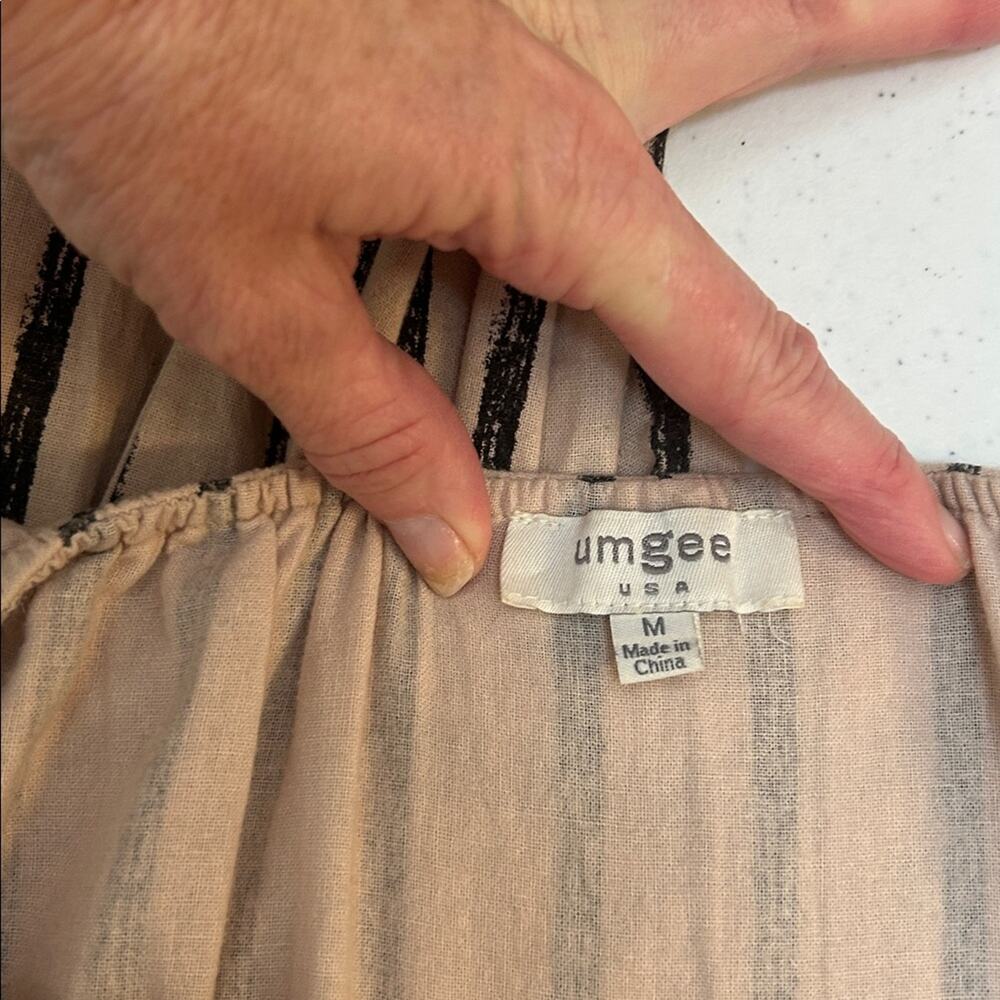 Umgee Beige and Black Striped Strapless Romper - Picture 7 of 8